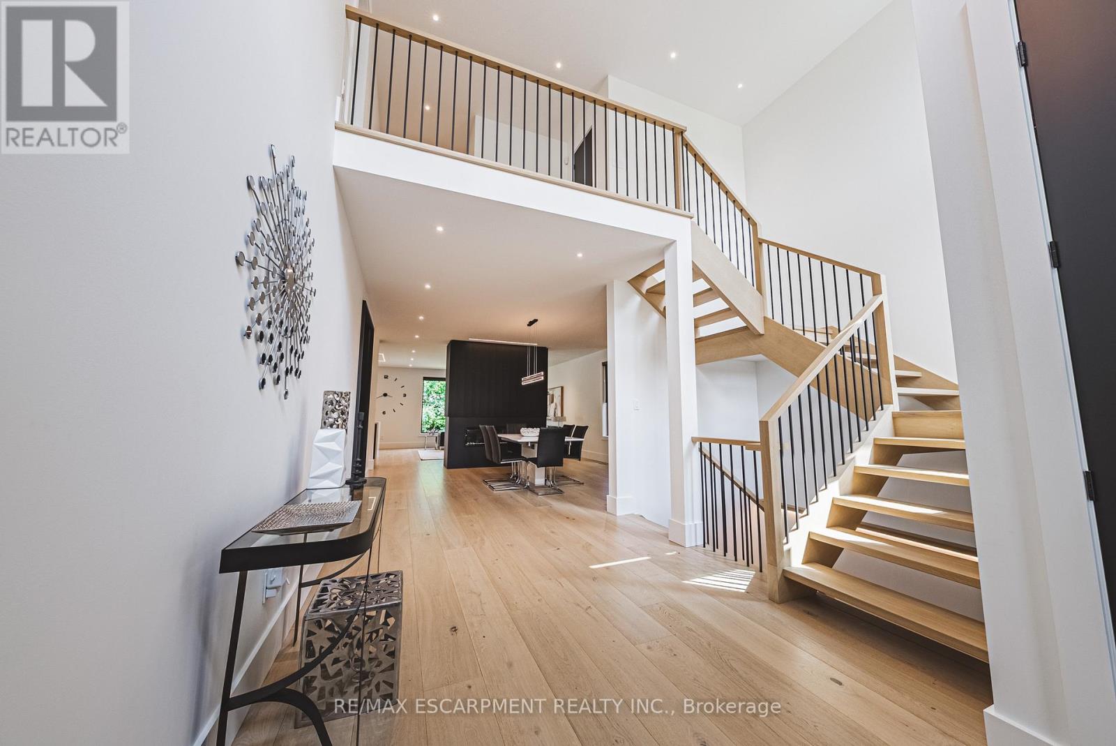 135 Eleanor Avenue, Hamilton, Ontario  L8W 1C7 - Photo 6 - X12710186