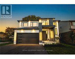 135 ELEANOR AVENUE, Hamilton, Ontario