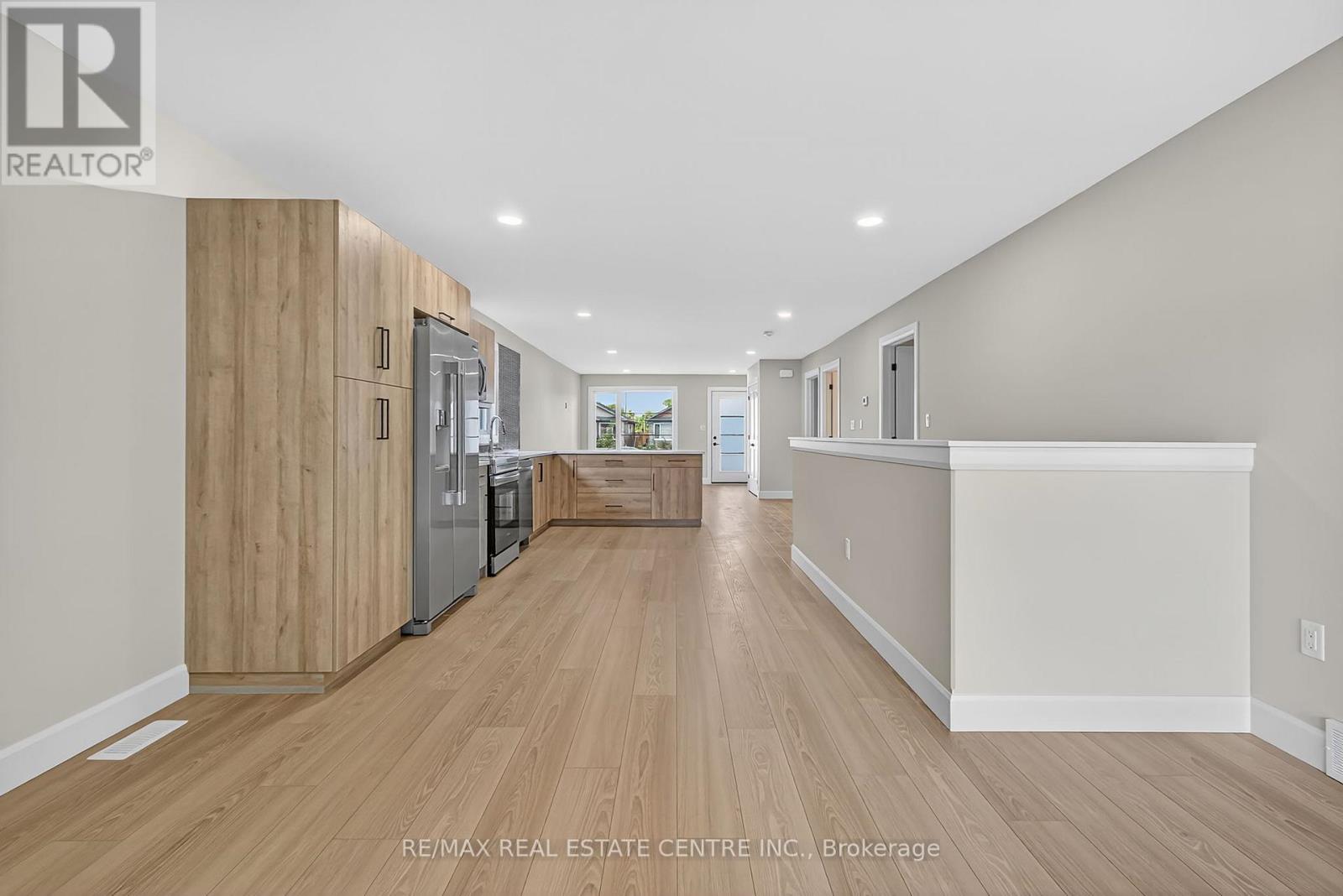 93 Moonstone Crescent, Chatham-Kent, Ontario  N7M 0S2 - Photo 9 - X12710240