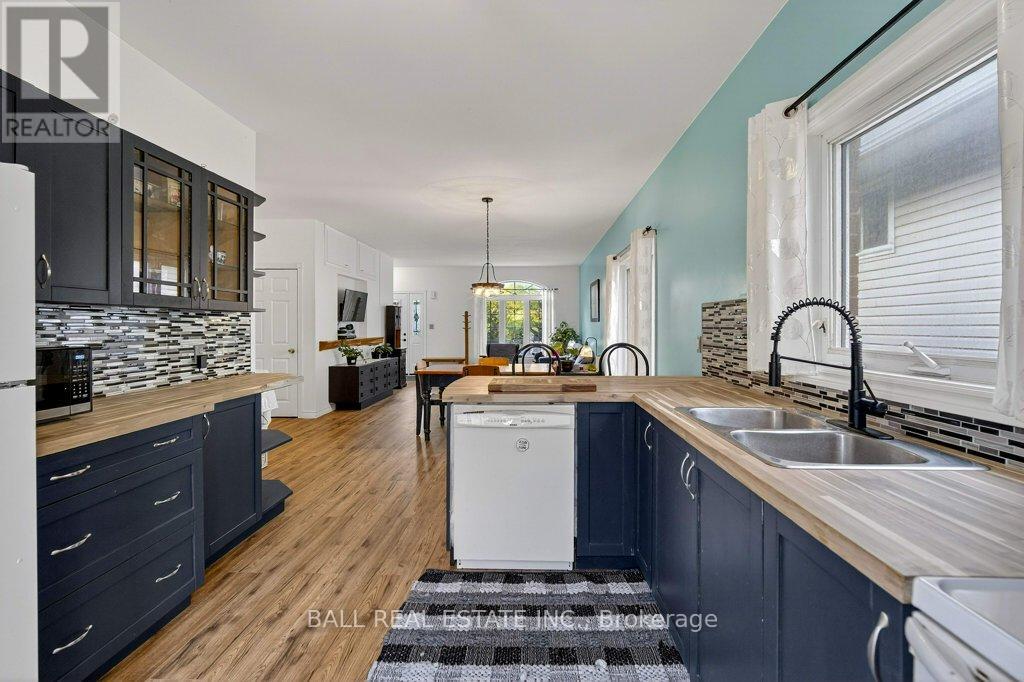 116 Adelaide Street S, Kawartha Lakes, Ontario  K9V 0B7 - Photo 11 - X12710410