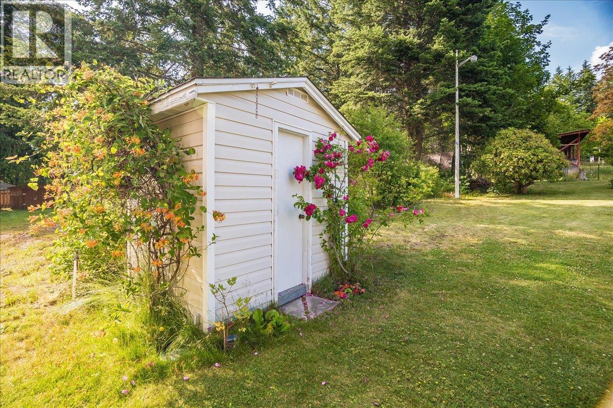 7620 3a Highway, Balfour, British Columbia  V0G 1C0 - Photo 32 - 10371520