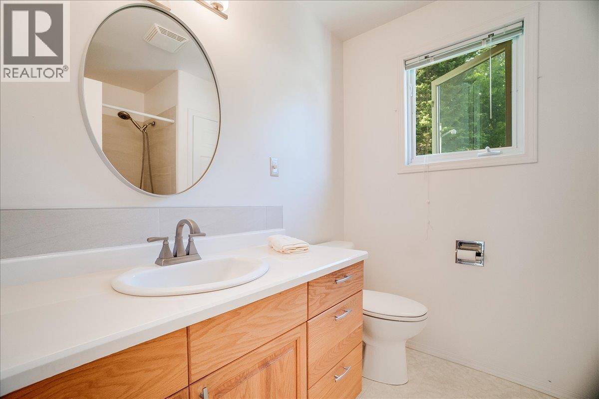 7620 3a Highway, Balfour, British Columbia  V0G 1C0 - Photo 19 - 10371520