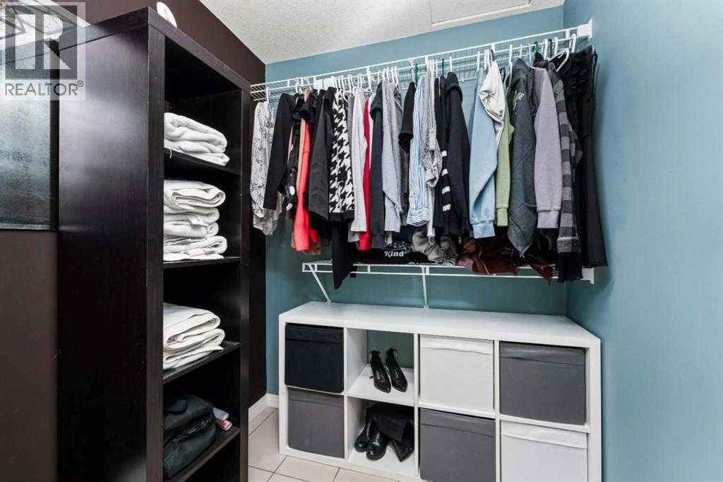 2034 Luxstone Boulevard Sw, Airdrie, Alberta  T4B 0A4 - Photo 21 - A2279633