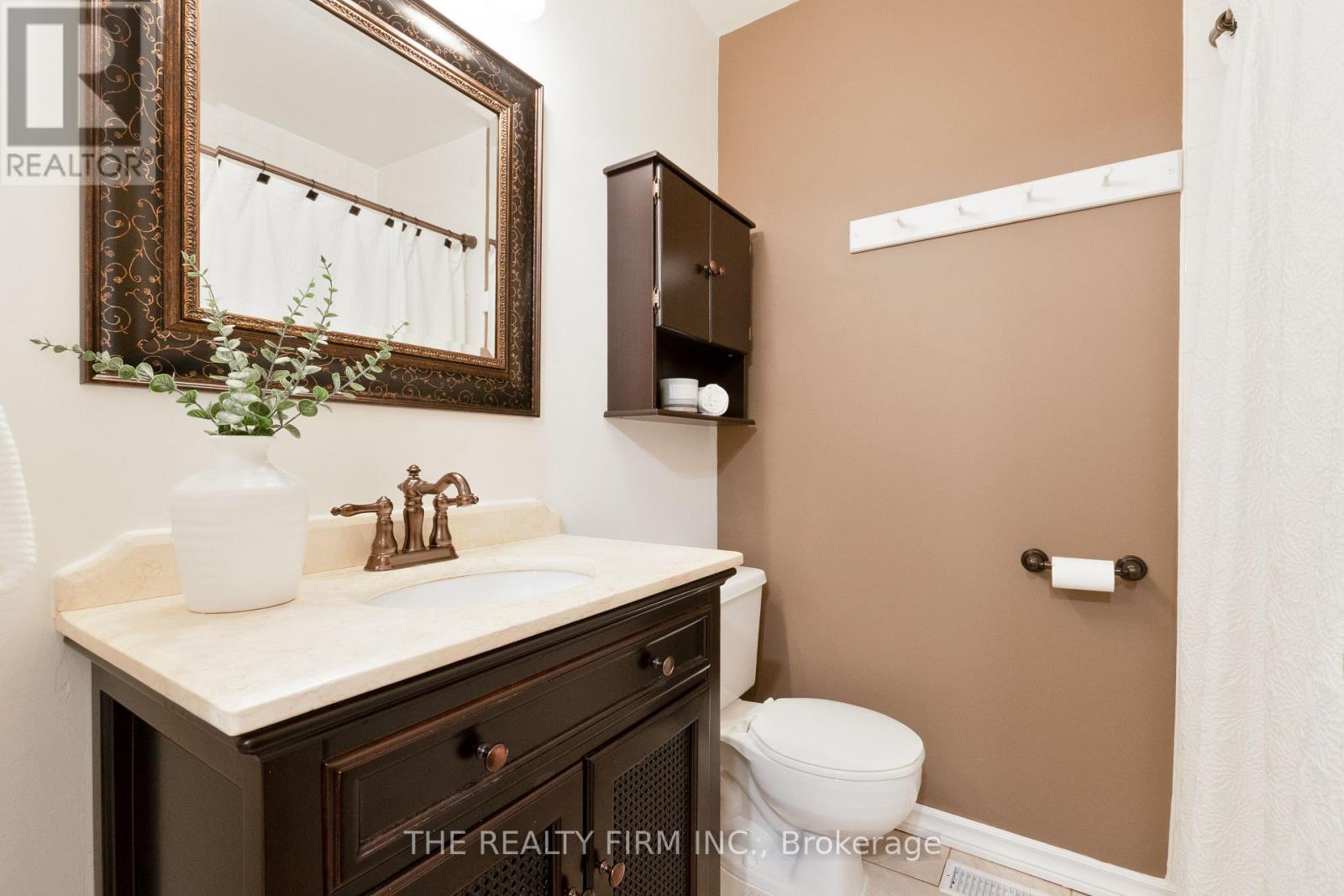 221 Millbank Drive, London South, Ontario  N6C 4V9 - Photo 18 - X12710372