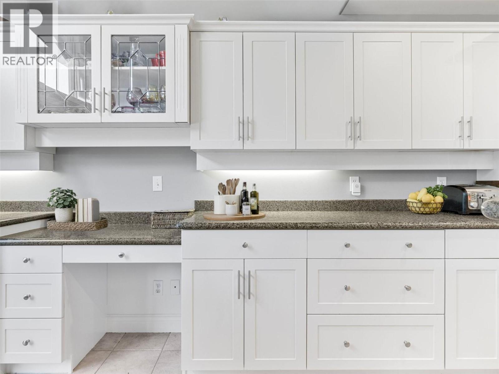 3945 Gallaghers Circle, Kelowna, British Columbia  V1W 3Z9 - Photo 25 - 10373018