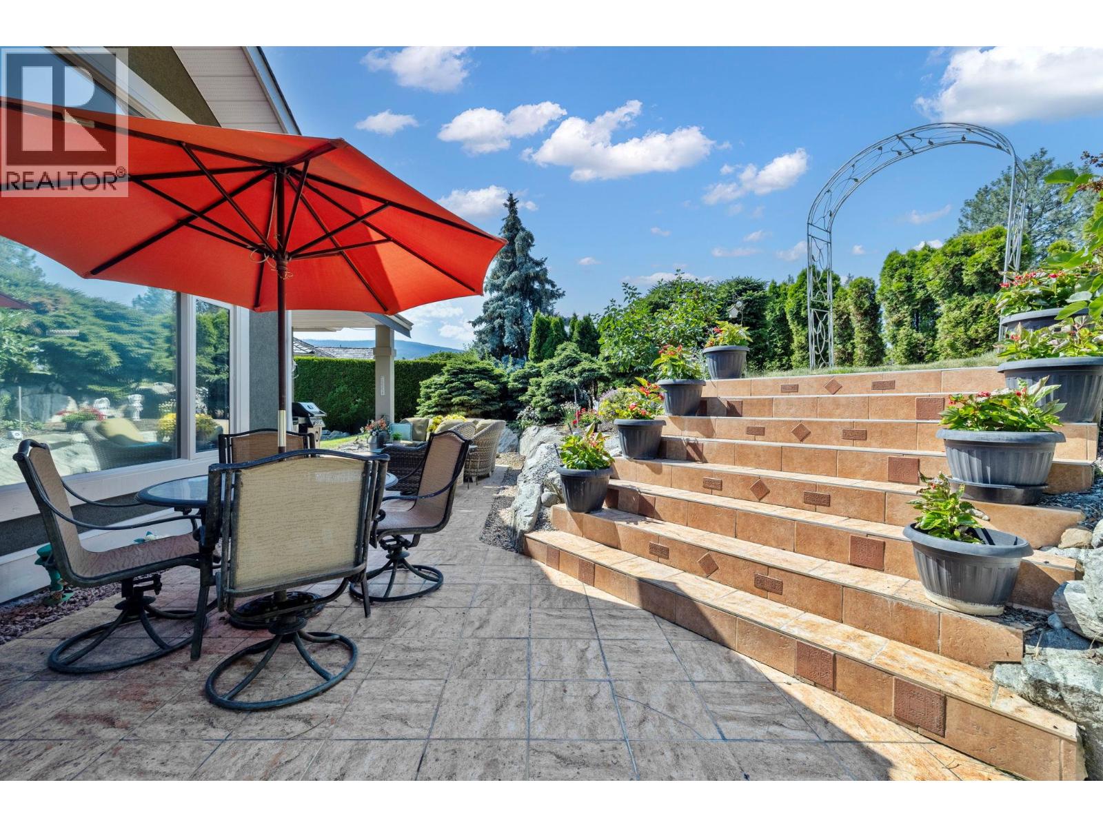 3945 Gallaghers Circle, Kelowna, British Columbia  V1W 3Z9 - Photo 8 - 10373018