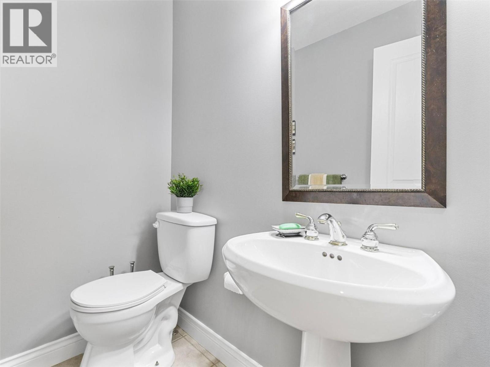 3945 Gallaghers Circle, Kelowna, British Columbia  V1W 3Z9 - Photo 42 - 10373018