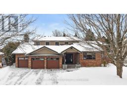 36 HALLDORSON CRESCENT, Ottawa, Ontario