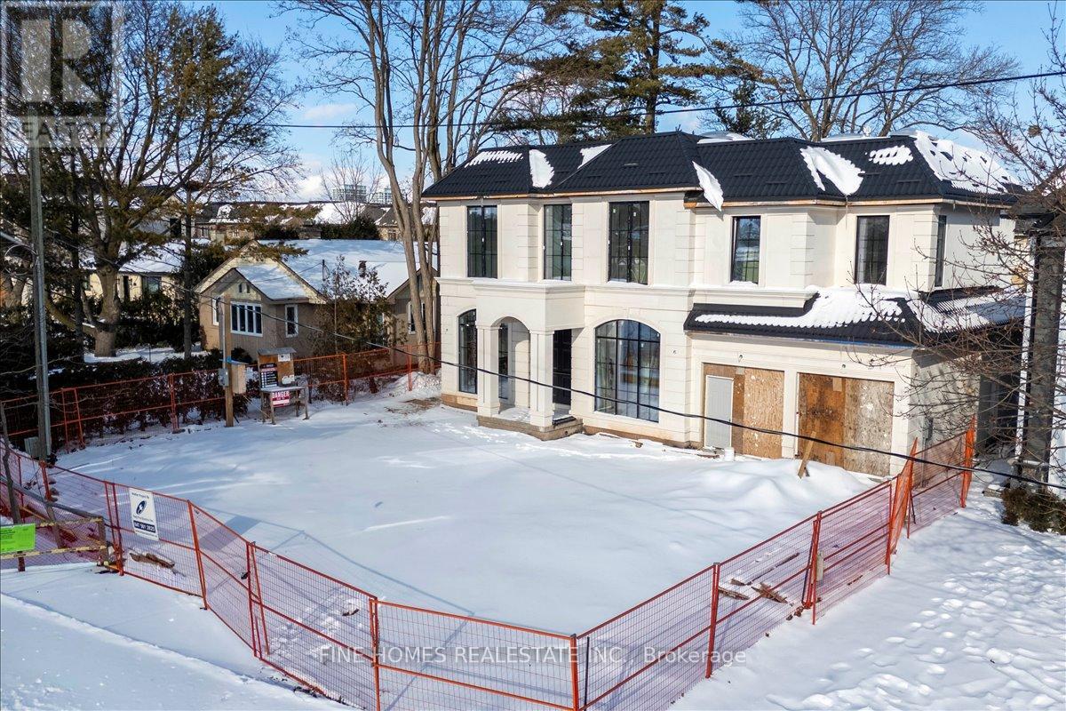 189 Weybourne Road, Oakville, Ontario  L6K 2T7 - Photo 4 - W12710150