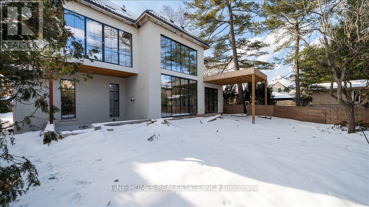 189 Weybourne Road, Oakville, Ontario  L6K 2T7 - Photo 2 - W12710150