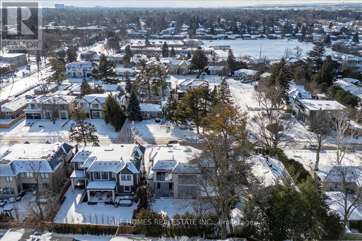 189 Weybourne Road, Oakville, Ontario  L6K 2T7 - Photo 8 - W12710150