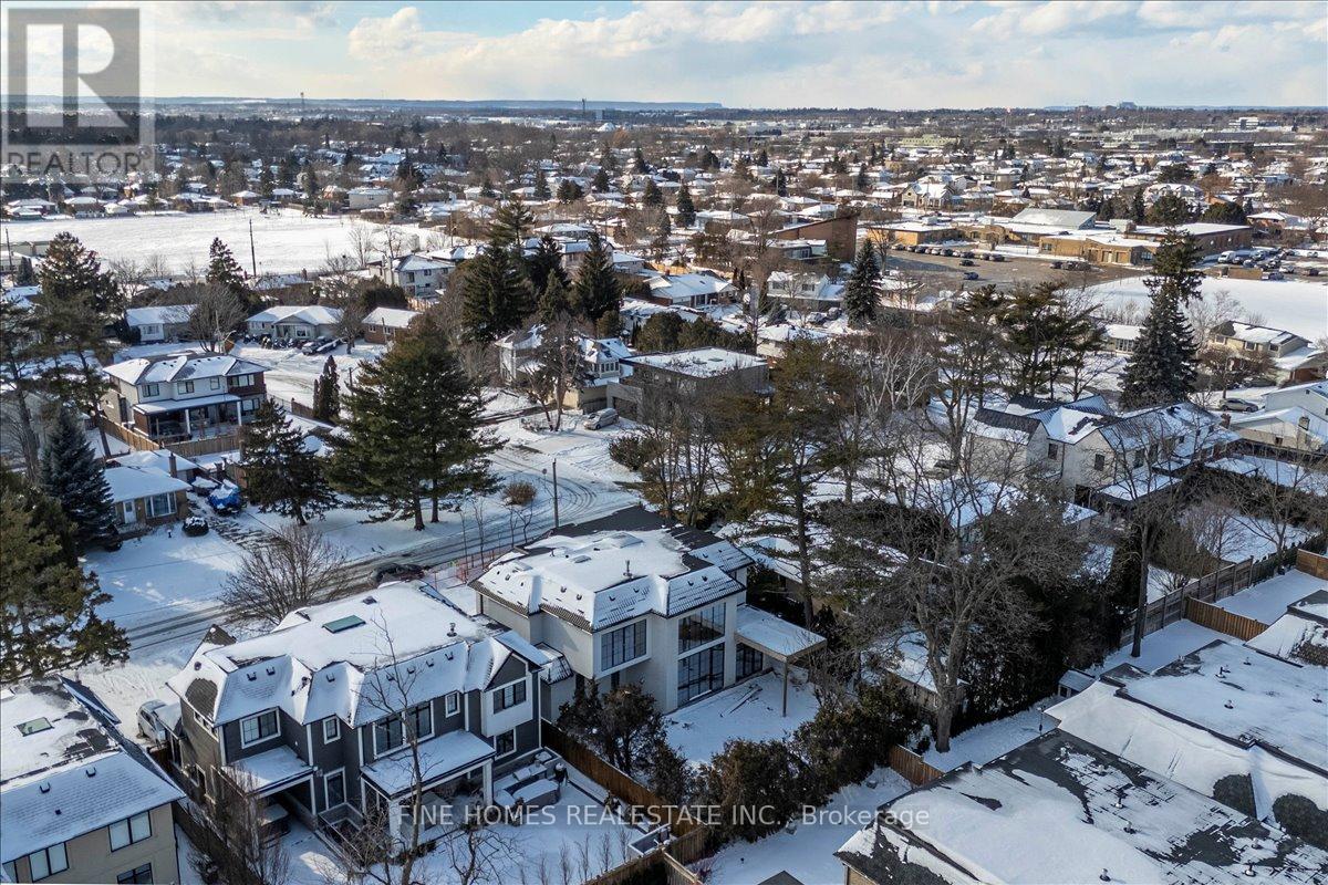 189 Weybourne Road, Oakville, Ontario  L6K 2T7 - Photo 7 - W12710150