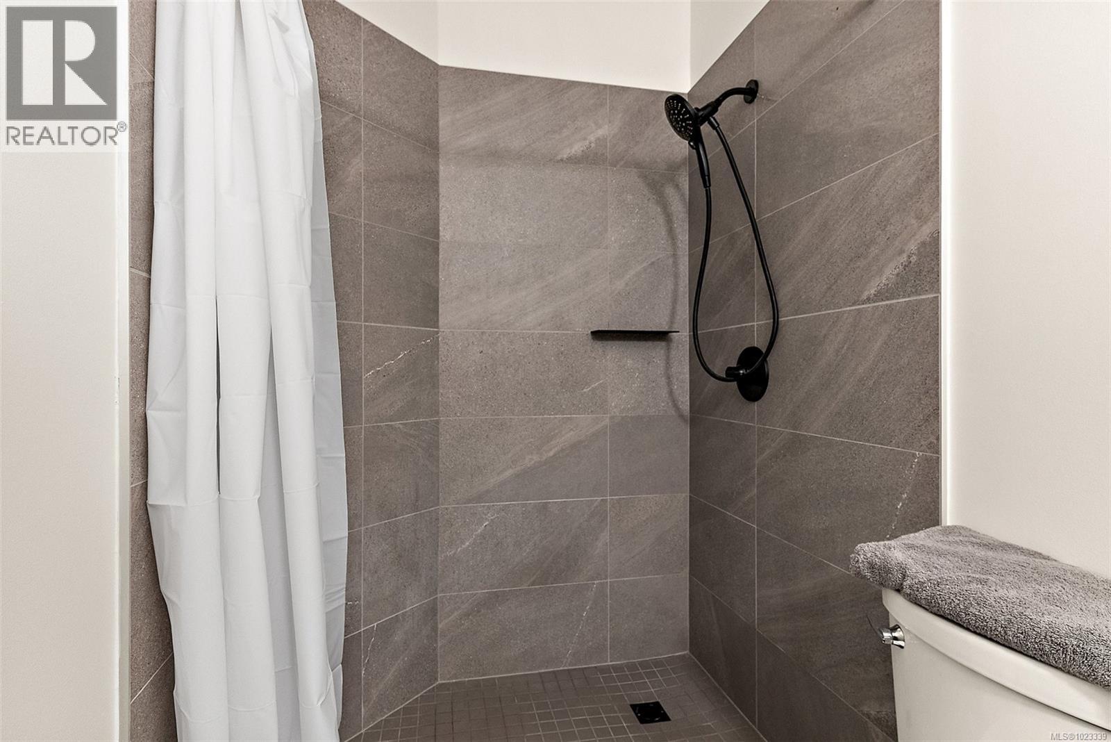 407 1061 Fort St, Victoria, British Columbia  V8V 5A1 - Photo 10 - 1023339