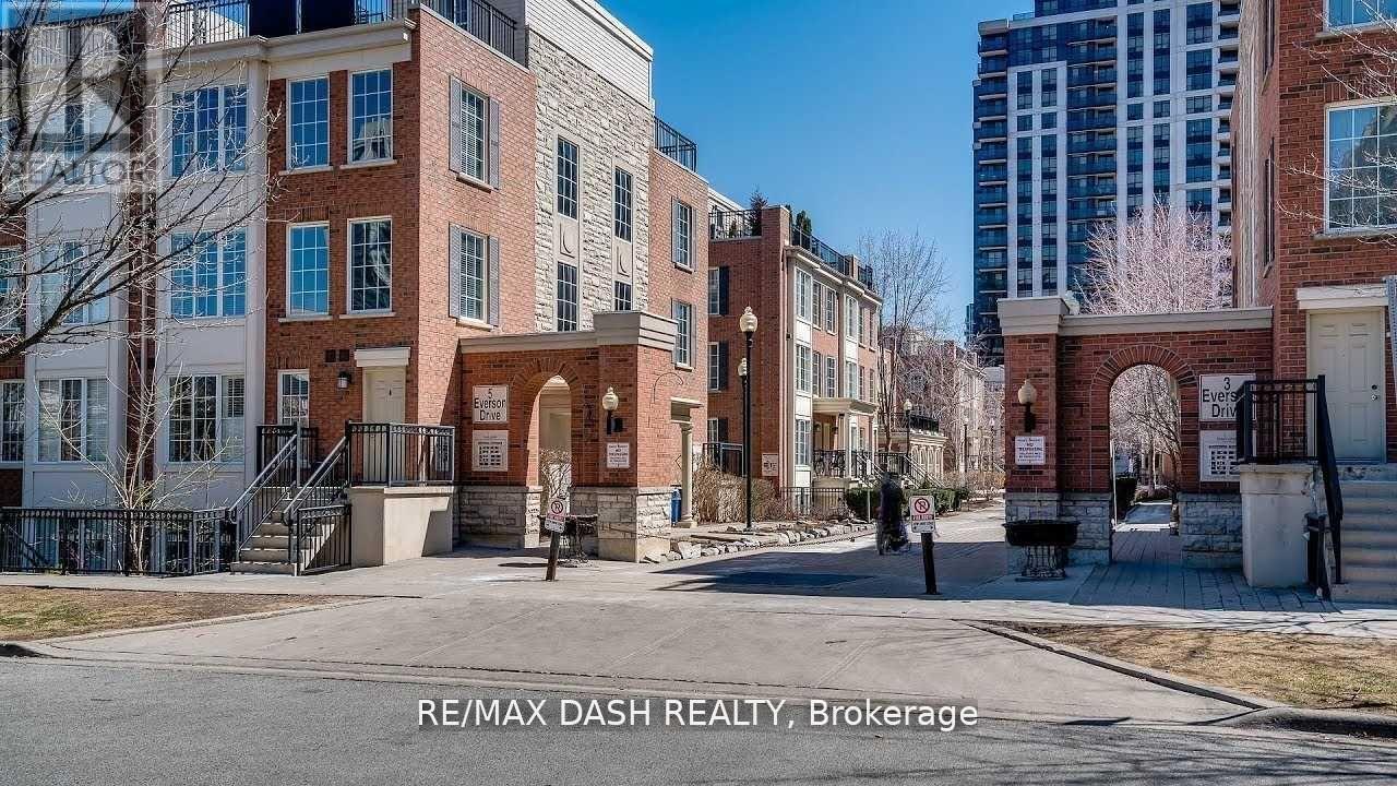 1020 - 5 EVERSON DRIVE, Toronto, Ontario