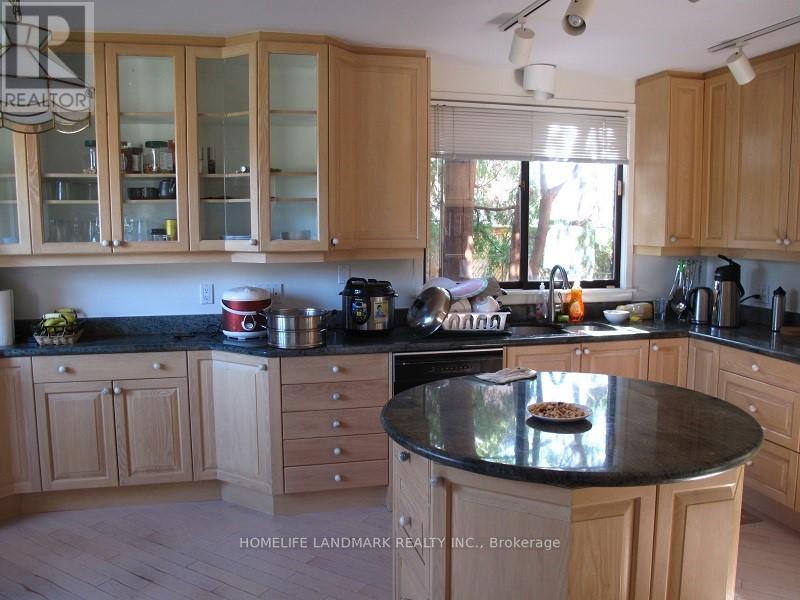 2 Craigmont Drive, Toronto, Ontario  M2H 1C5 - Photo 2 - C12710300