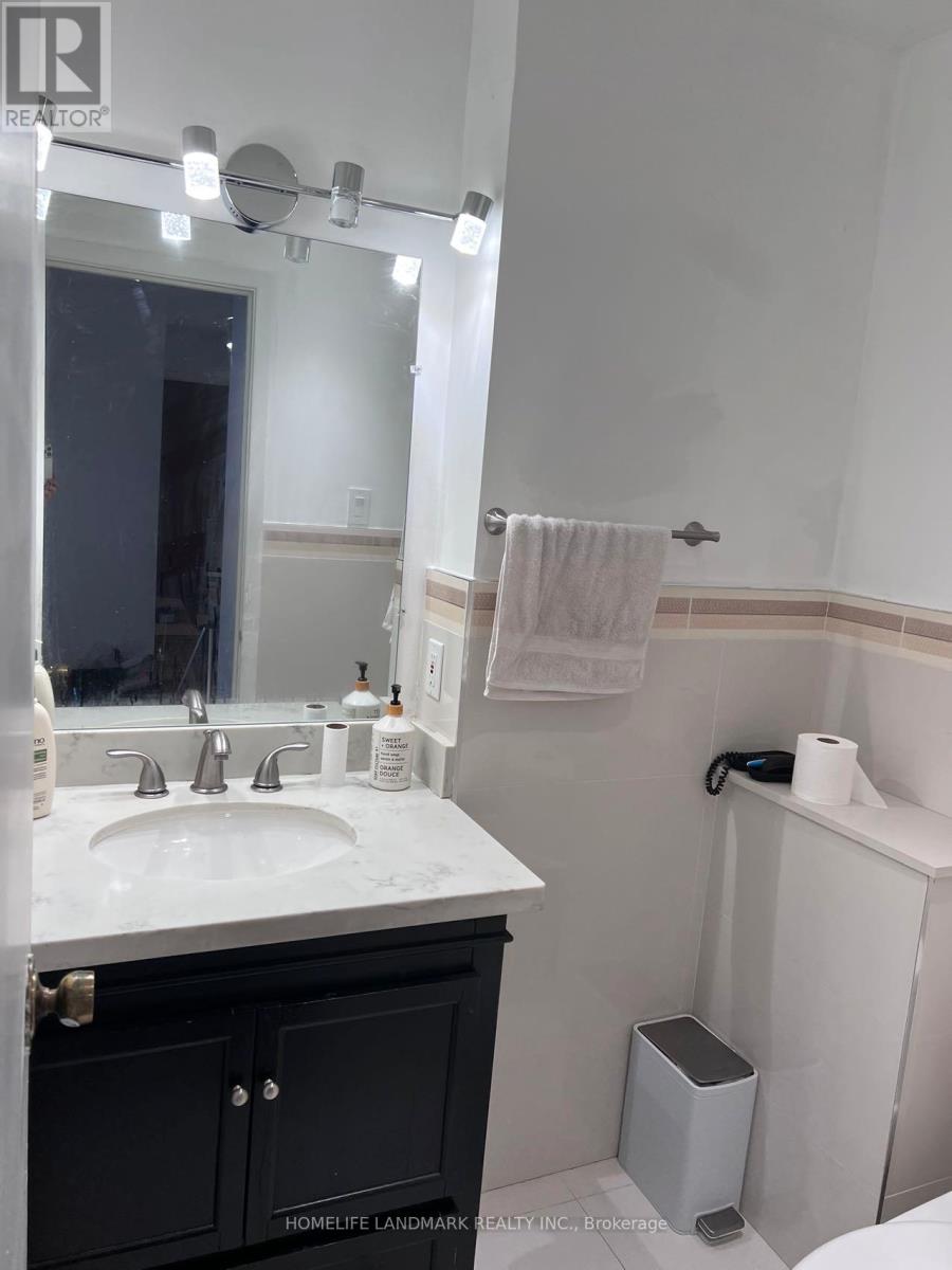 2 Craigmont Drive, Toronto, Ontario  M2H 1C5 - Photo 4 - C12710300