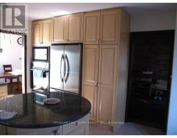 2 CRAIGMONT DRIVE, Toronto, Ontario