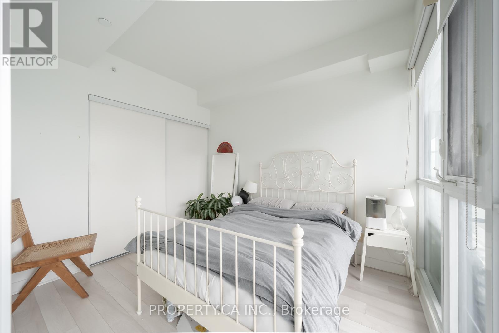 2608 - 290 Adelaide Street W, Toronto, Ontario  M5V 0P3 - Photo 10 - C12710306
