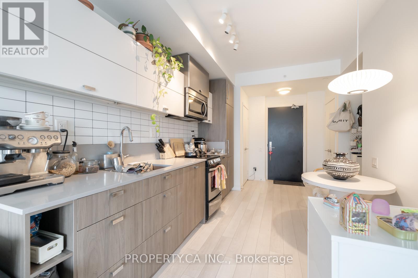 2608 - 290 Adelaide Street W, Toronto, Ontario  M5V 0P3 - Photo 4 - C12710306