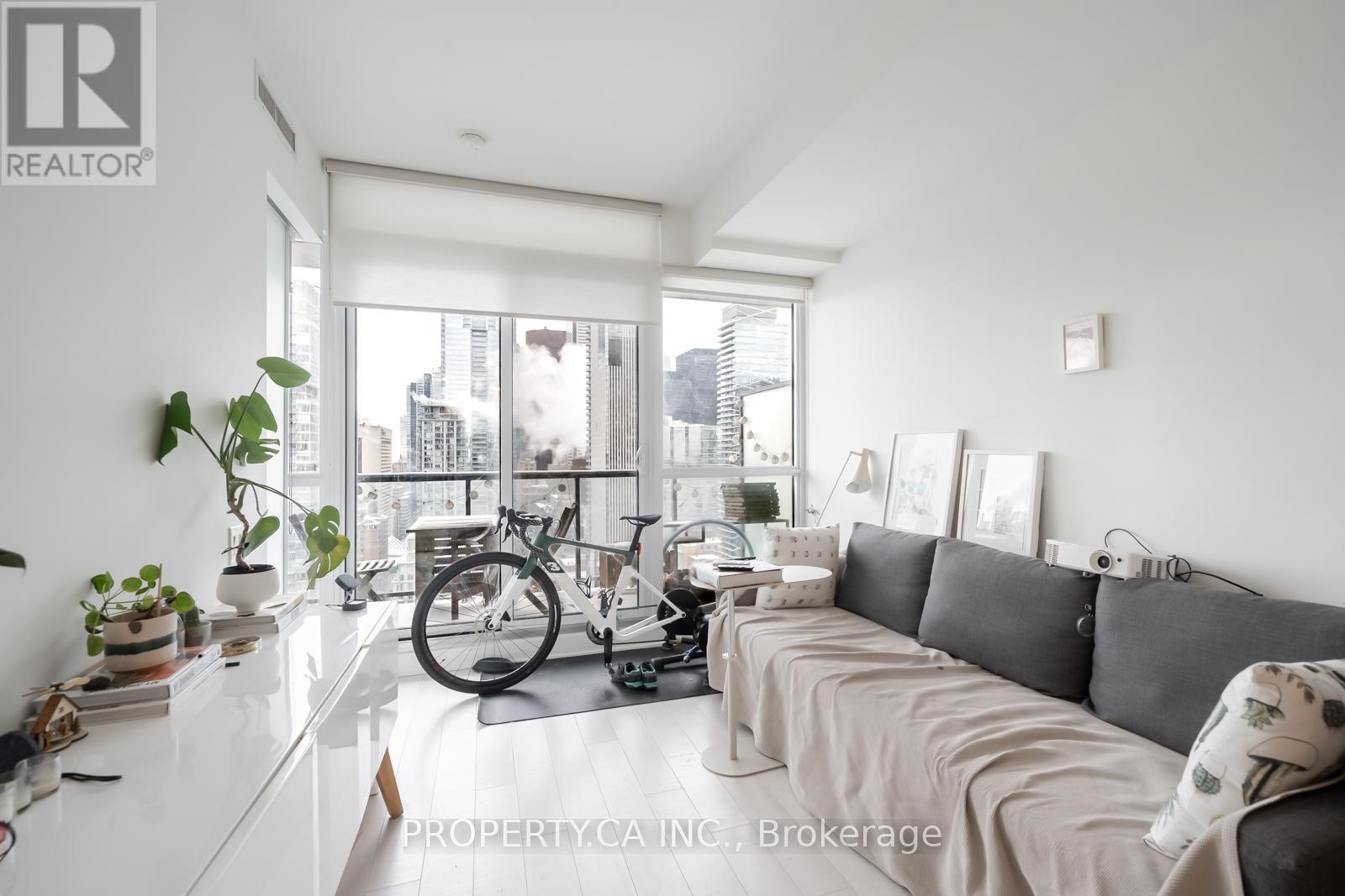 2608 - 290 Adelaide Street W, Toronto, Ontario  M5V 0P3 - Photo 6 - C12710306