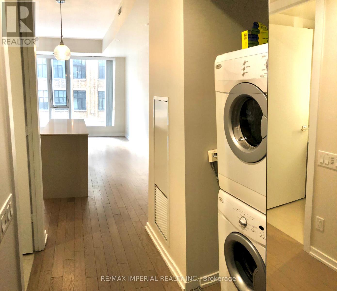 909 - 101 Peter Street W, Toronto (Waterfront Communities), Ontario  M5V 0G6 - Photo 7 - C12710344