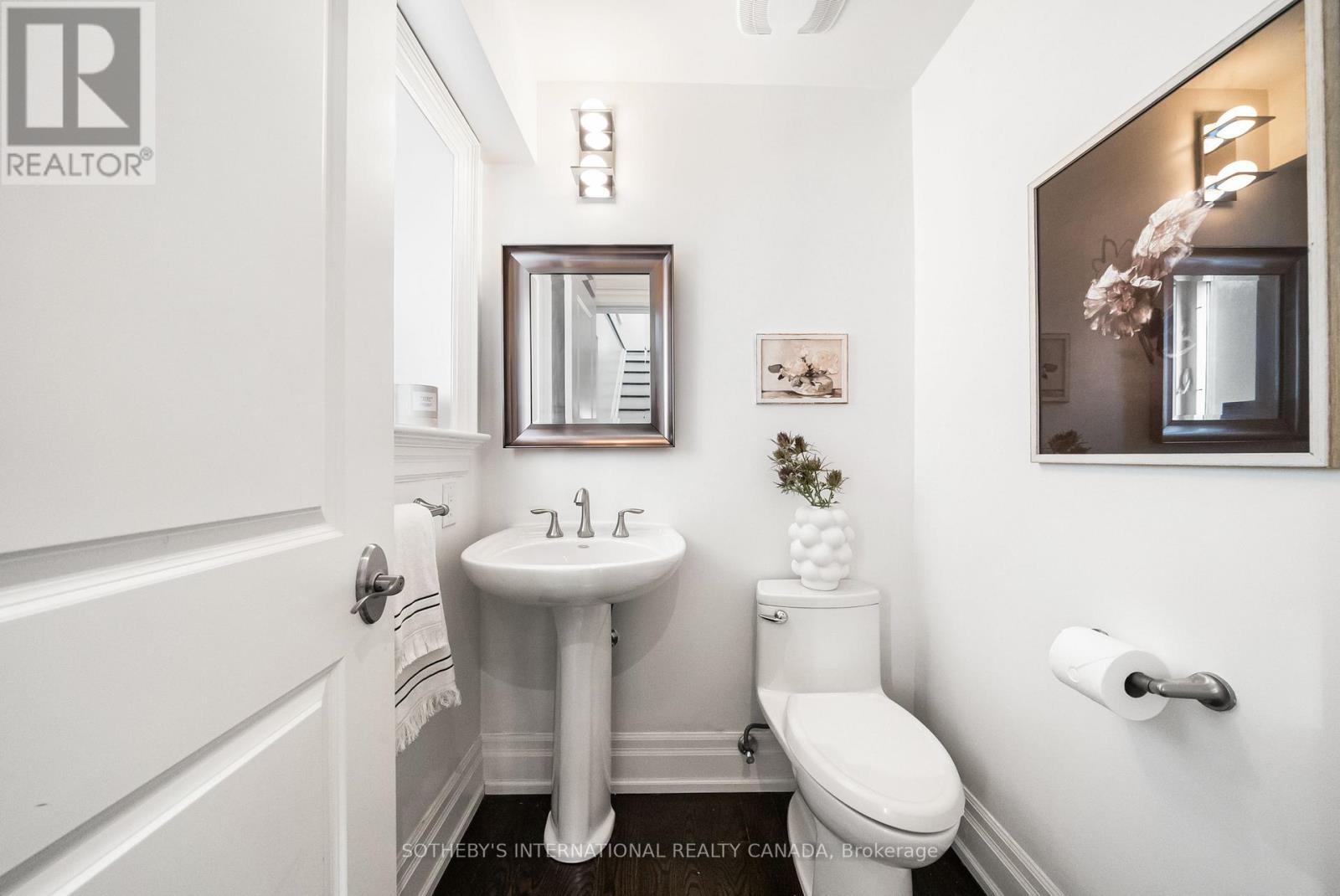 84 Vanderhoof Avenue, Toronto, Ontario  M4G 2H4 - Photo 14 - C12710354