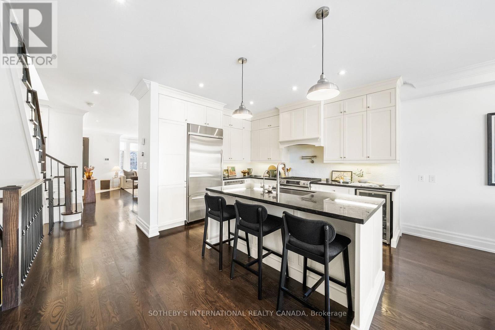 84 Vanderhoof Avenue, Toronto, Ontario  M4G 2H4 - Photo 15 - C12710354