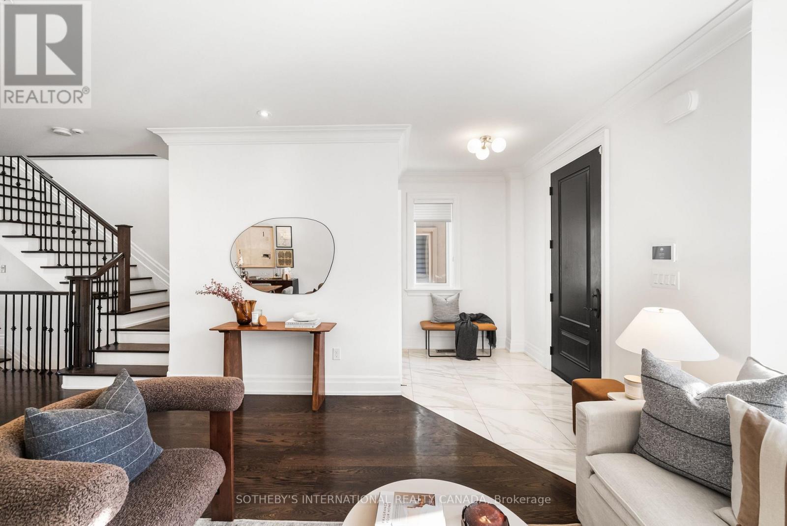 84 Vanderhoof Avenue, Toronto, Ontario  M4G 2H4 - Photo 5 - C12710354