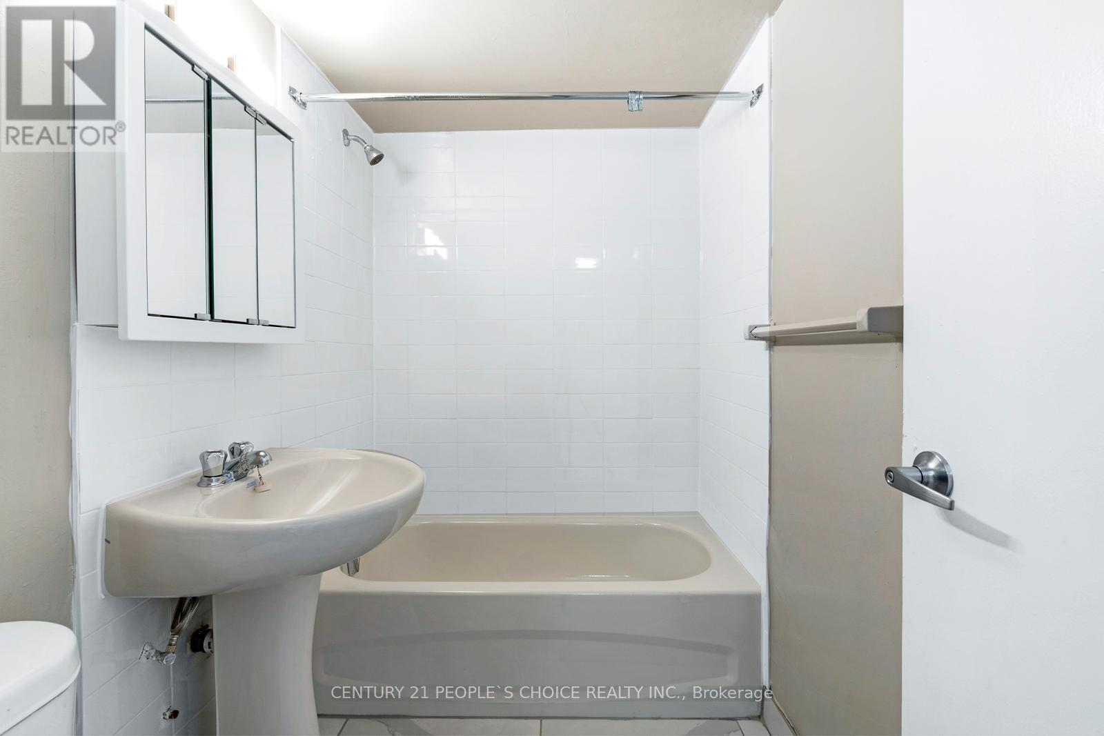 704 - 21 Welsford Gardens, Toronto, Ontario  M3A 2P6 - Photo 15 - C12710378