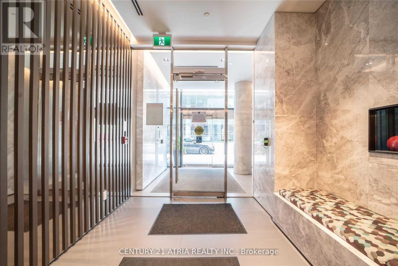 709 - 215 Queen Street W, Toronto, Ontario  M5V 0P5 - Photo 3 - C12710486