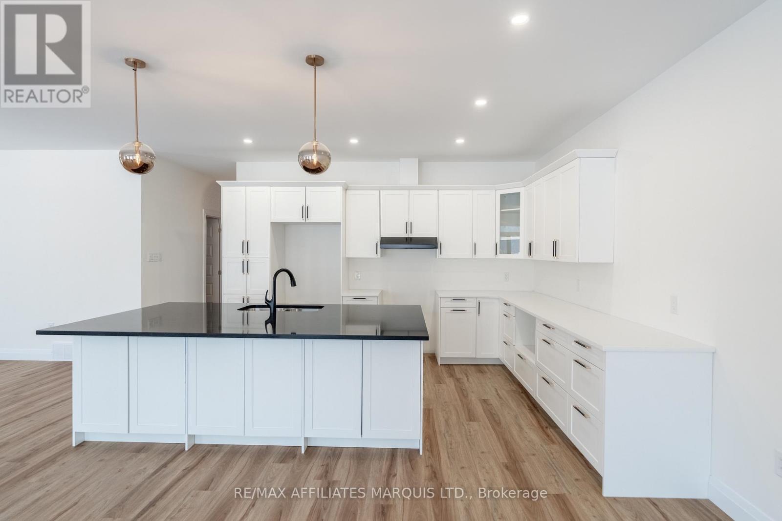 2286 Crewson Court, Cornwall, Ontario  K6H 0H5 - Photo 2 - X12710286