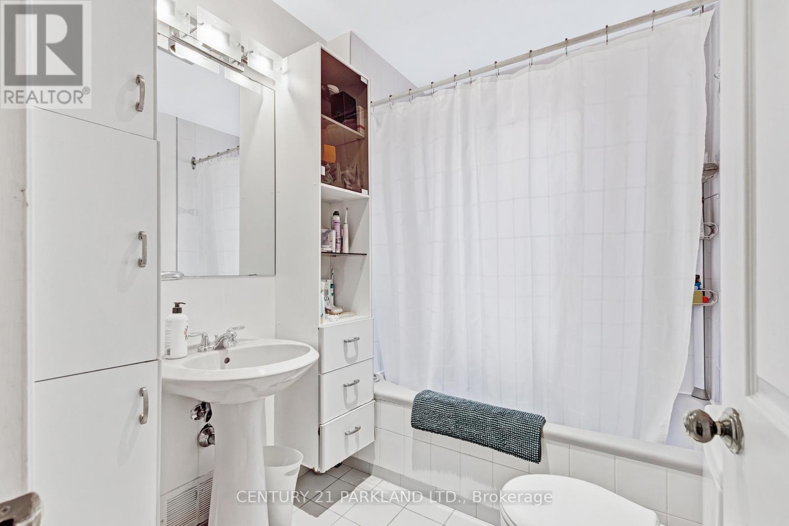 84 Woodington Avenue, Toronto, Ontario  M4C 3J8 - Photo 16 - E12710258