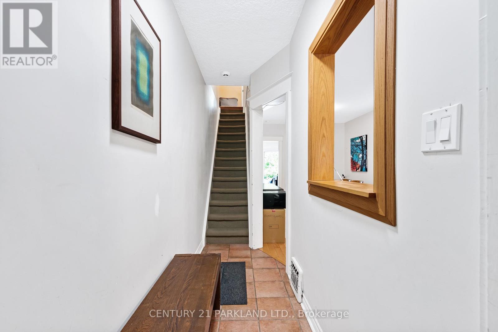 84 Woodington Avenue, Toronto, Ontario  M4C 3J8 - Photo 2 - E12710258