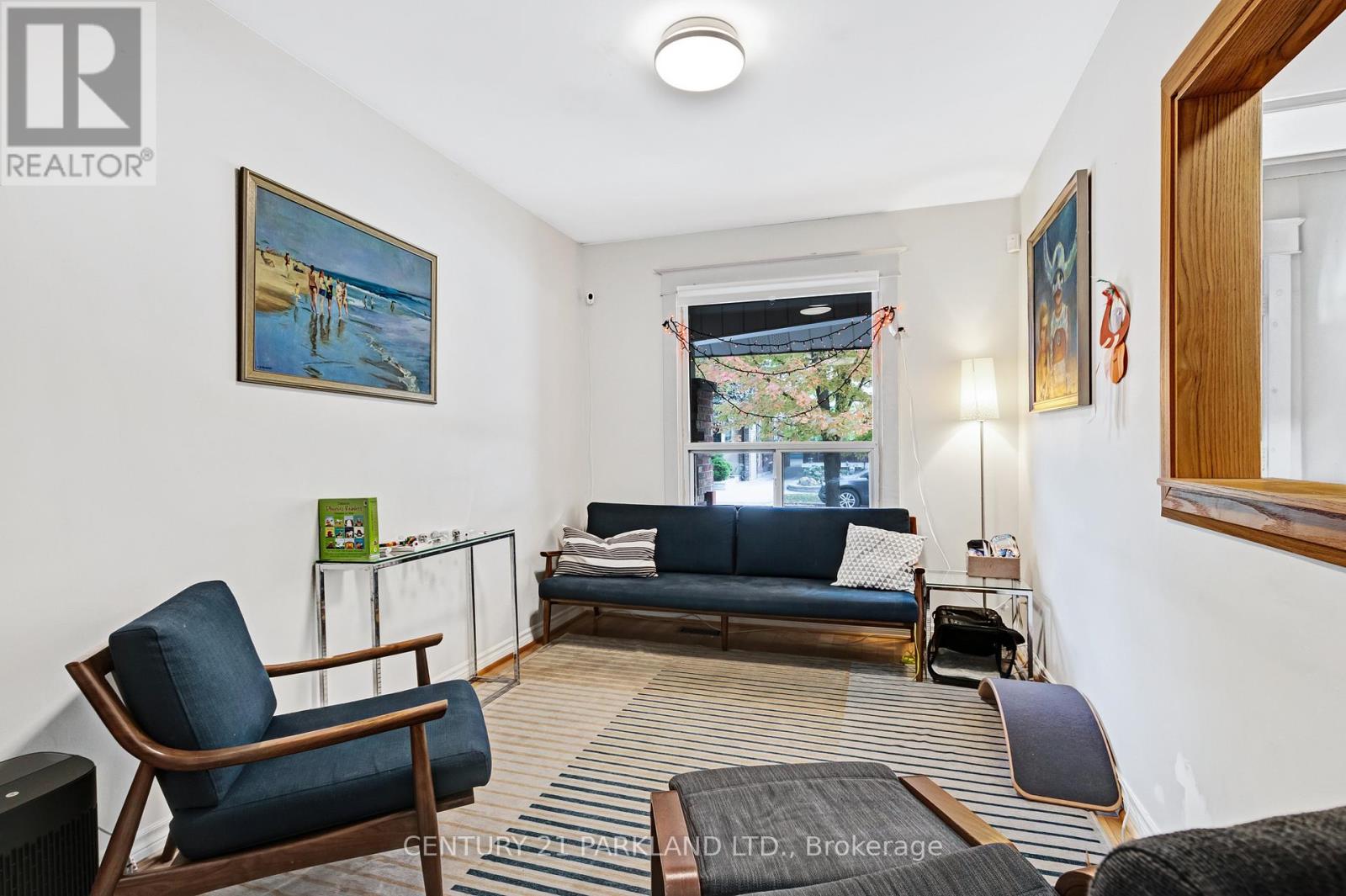 84 Woodington Avenue, Toronto, Ontario  M4C 3J8 - Photo 3 - E12710258