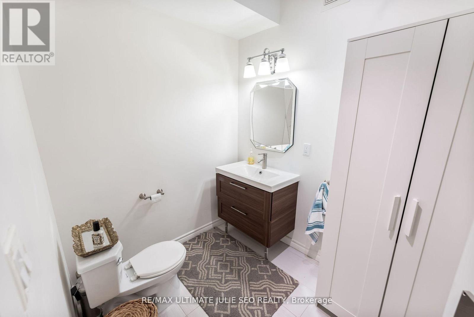 2nd Floor - 304 Danforth Avenue, Toronto, Ontario  M4K 1N6 - Photo 16 - E12710276