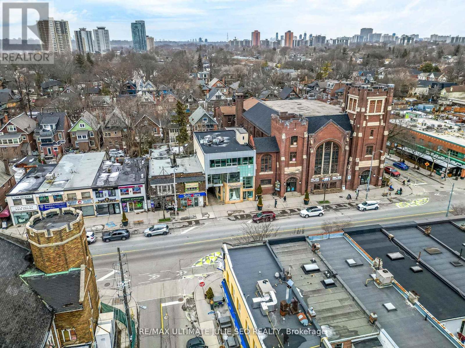 2nd Floor - 304 Danforth Avenue, Toronto, Ontario  M4K 1N6 - Photo 5 - E12710276