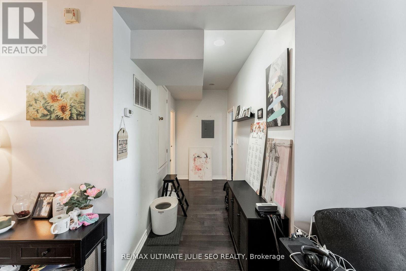 304 Danforth Avenue, Toronto, Ontario  M4K 1N6 - Photo 8 - E12710280