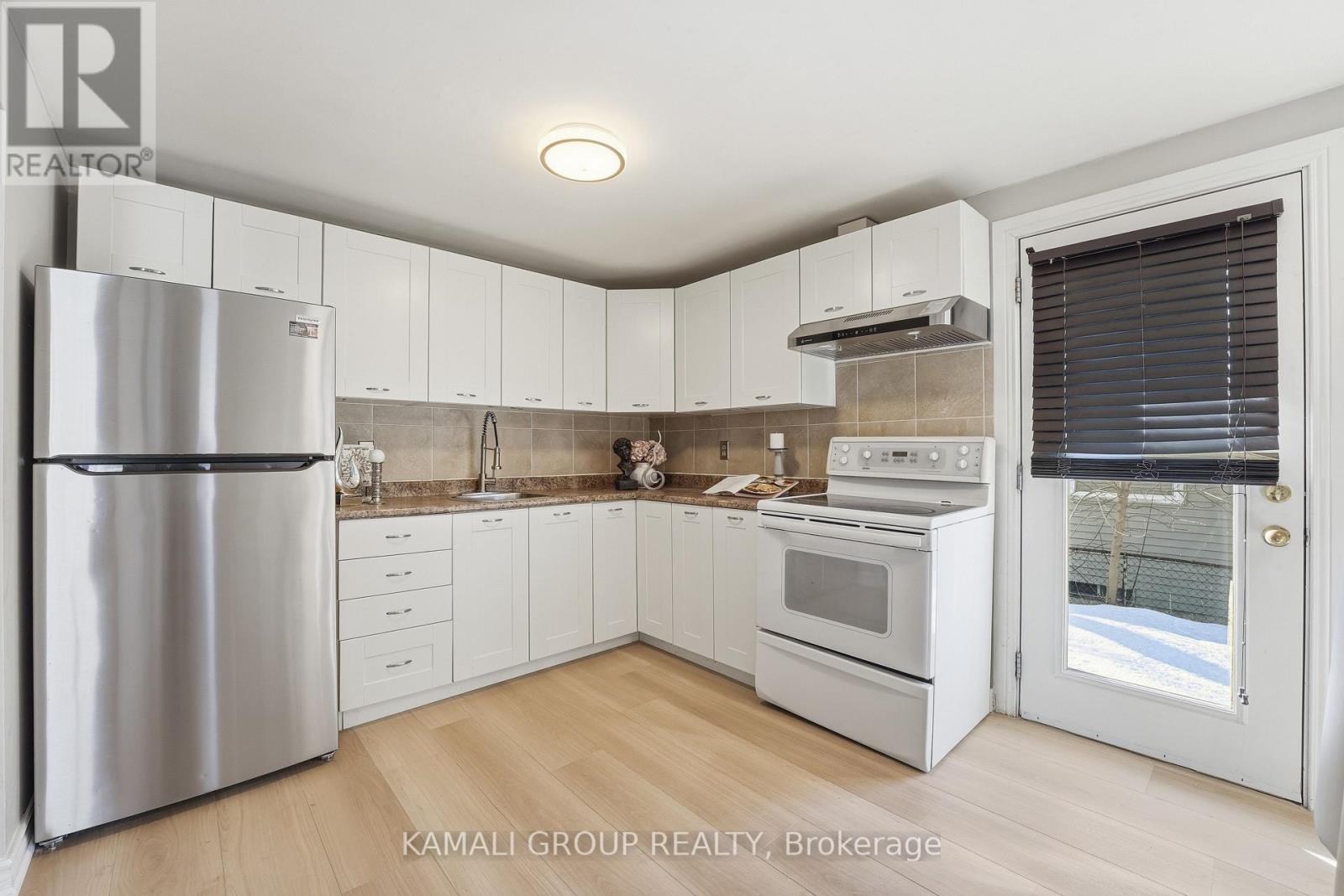 868 Grandview Drive, Oshawa, Ontario  L1H 7W8 - Photo 11 - E12710294