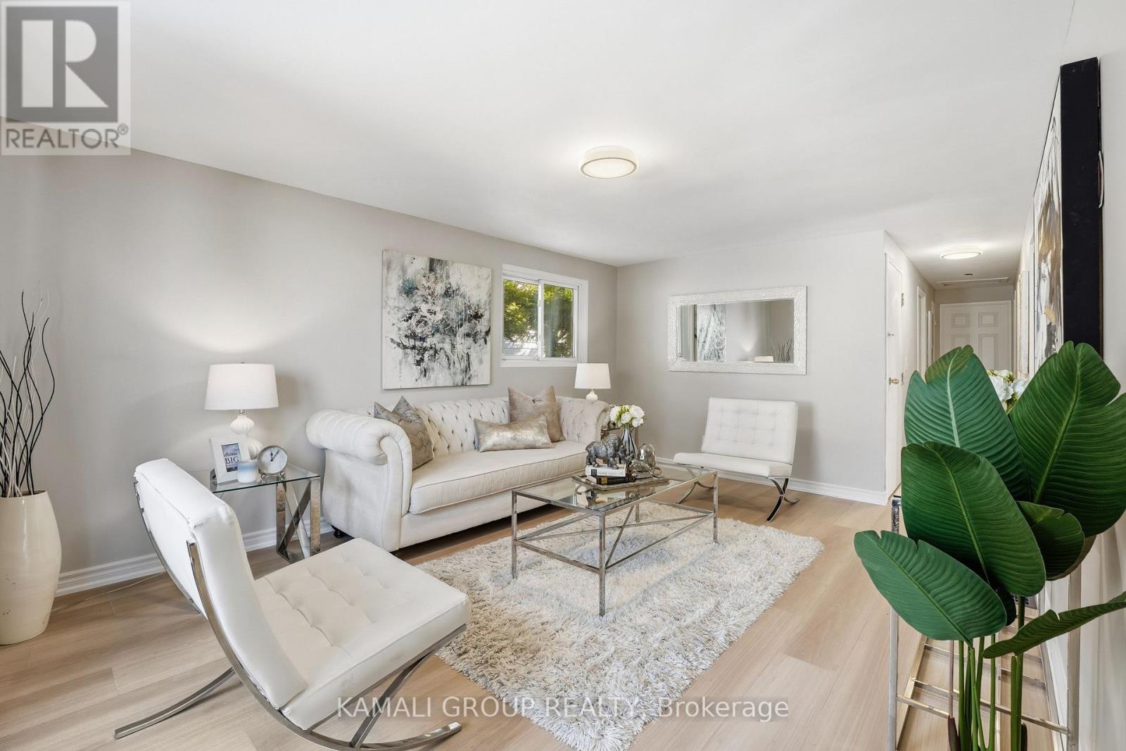 868 Grandview Drive, Oshawa, Ontario  L1H 7W8 - Photo 5 - E12710294