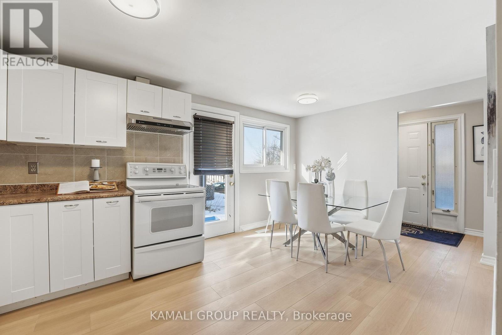 868 Grandview Drive, Oshawa, Ontario  L1H 7W8 - Photo 8 - E12710294