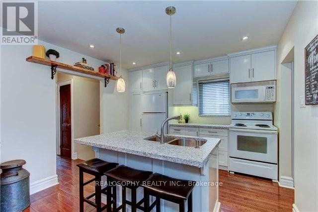 Main - 535 Sammon Avenue, Toronto, Ontario  M4J 2B3 - Photo 8 - E12710374