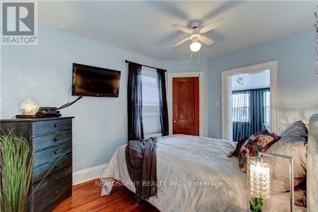 Main - 535 Sammon Avenue, Toronto, Ontario  M4J 2B3 - Photo 9 - E12710374