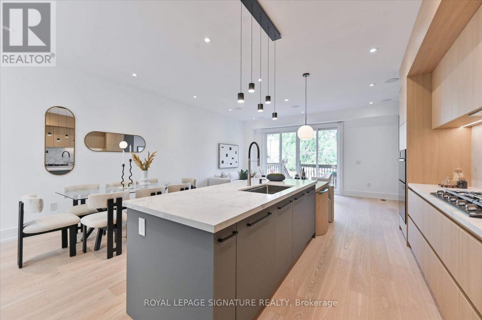 24 Elmsdale Road, Toronto, Ontario  M4J 3M4 - Photo 11 - E12710428