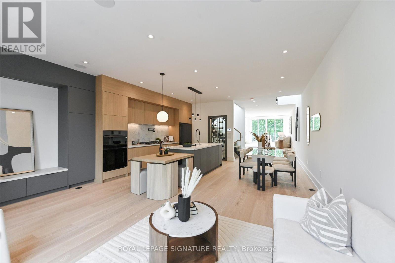 24 Elmsdale Road, Toronto, Ontario  M4J 3M4 - Photo 17 - E12710428