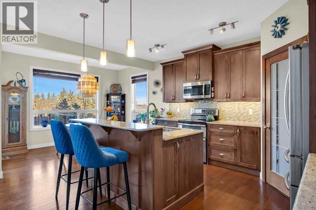 35 Cougar Ridge Place Sw, Calgary, Alberta  T3H 0V3 - Photo 9 - A2279300