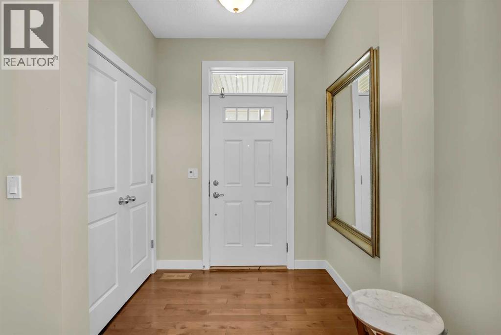 35 Cougar Ridge Place Sw, Calgary, Alberta  T3H 0V3 - Photo 2 - A2279300