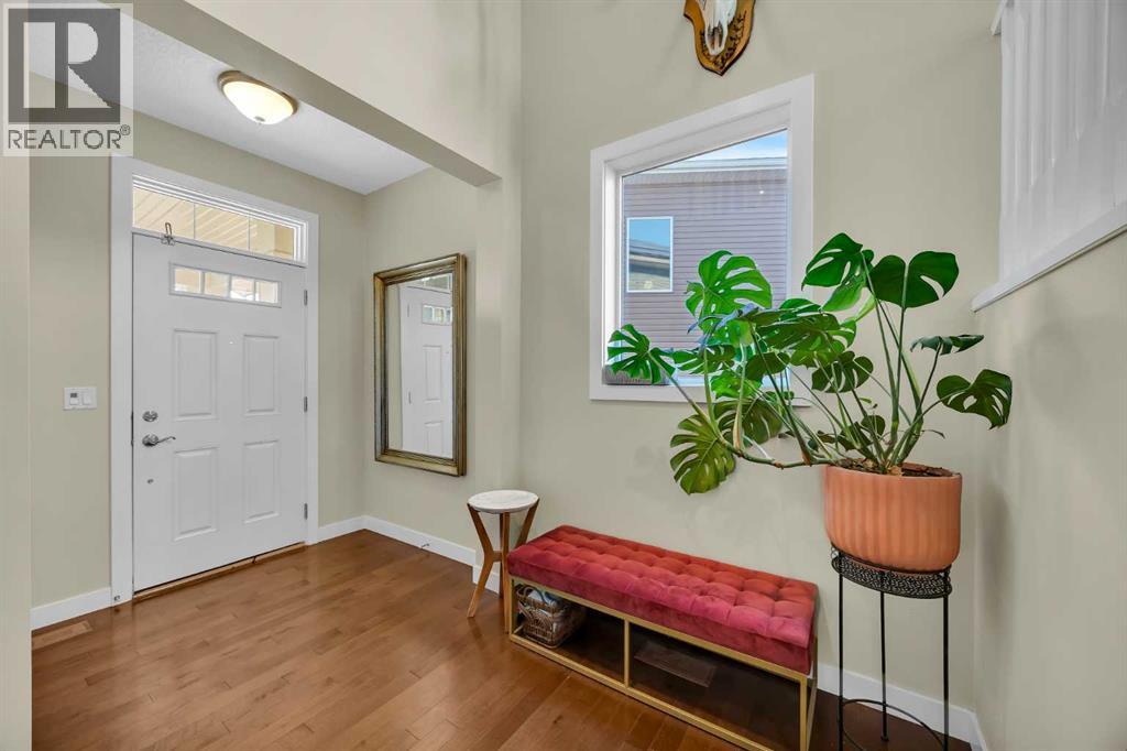 35 Cougar Ridge Place Sw, Calgary, Alberta  T3H 0V3 - Photo 3 - A2279300