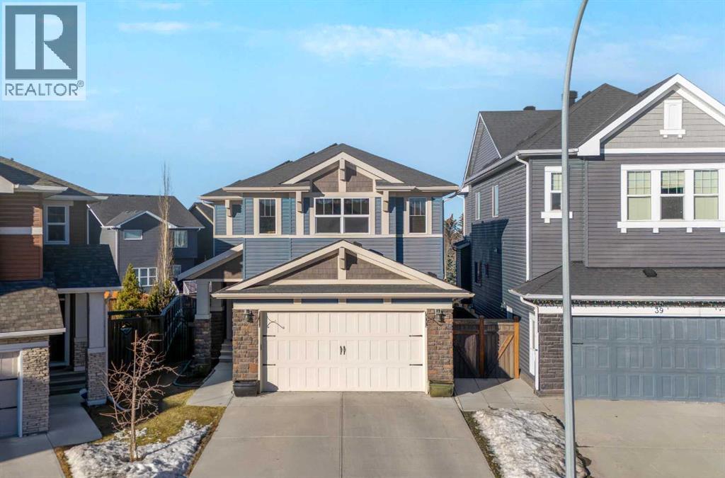 35 Cougar Ridge Place SW, Calgary, Alberta