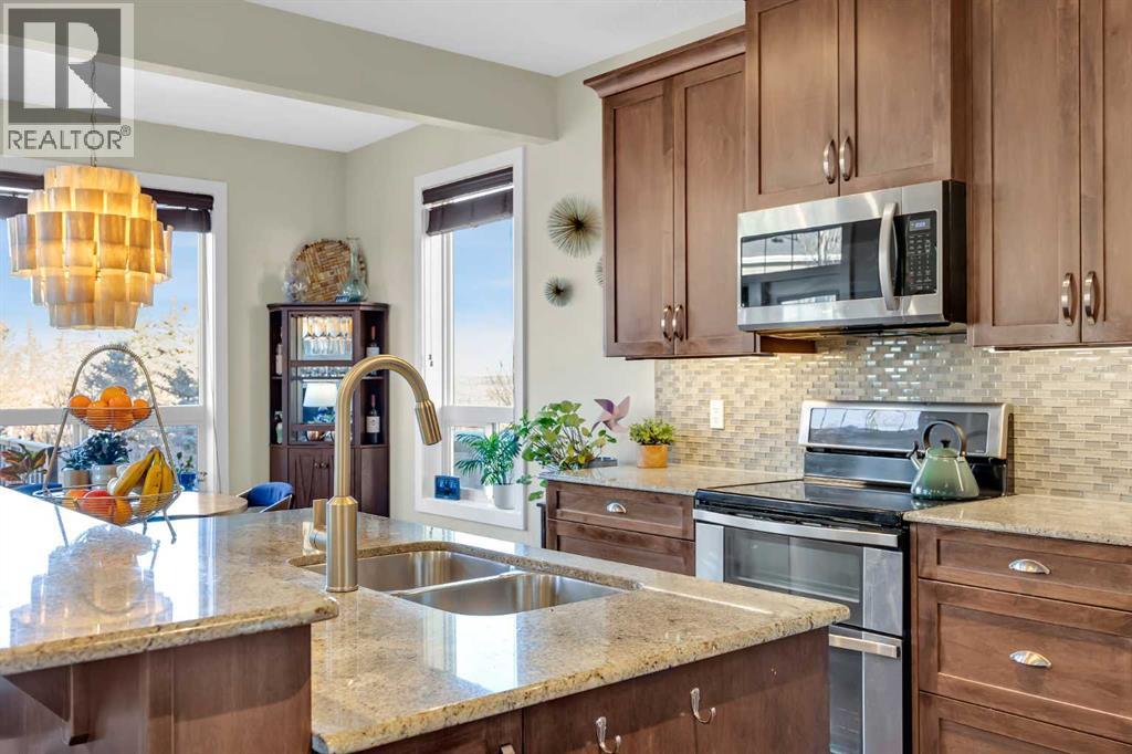 35 Cougar Ridge Place Sw, Calgary, Alberta  T3H 0V3 - Photo 10 - A2279300