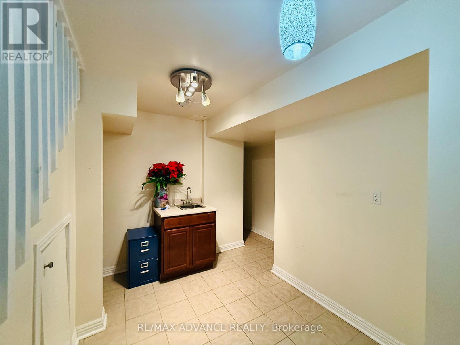 137 Laramie Crescent, Vaughan, Ontario  L6A 0R1 - Photo 12 - N12710262